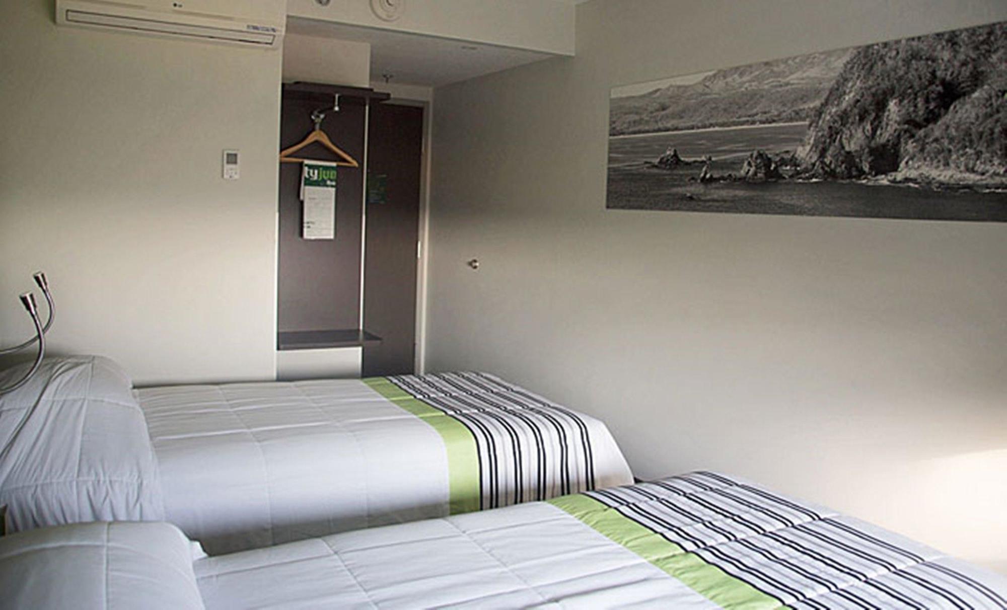 City Express Junior By Marriott Puebla Finsa Kültér fotó